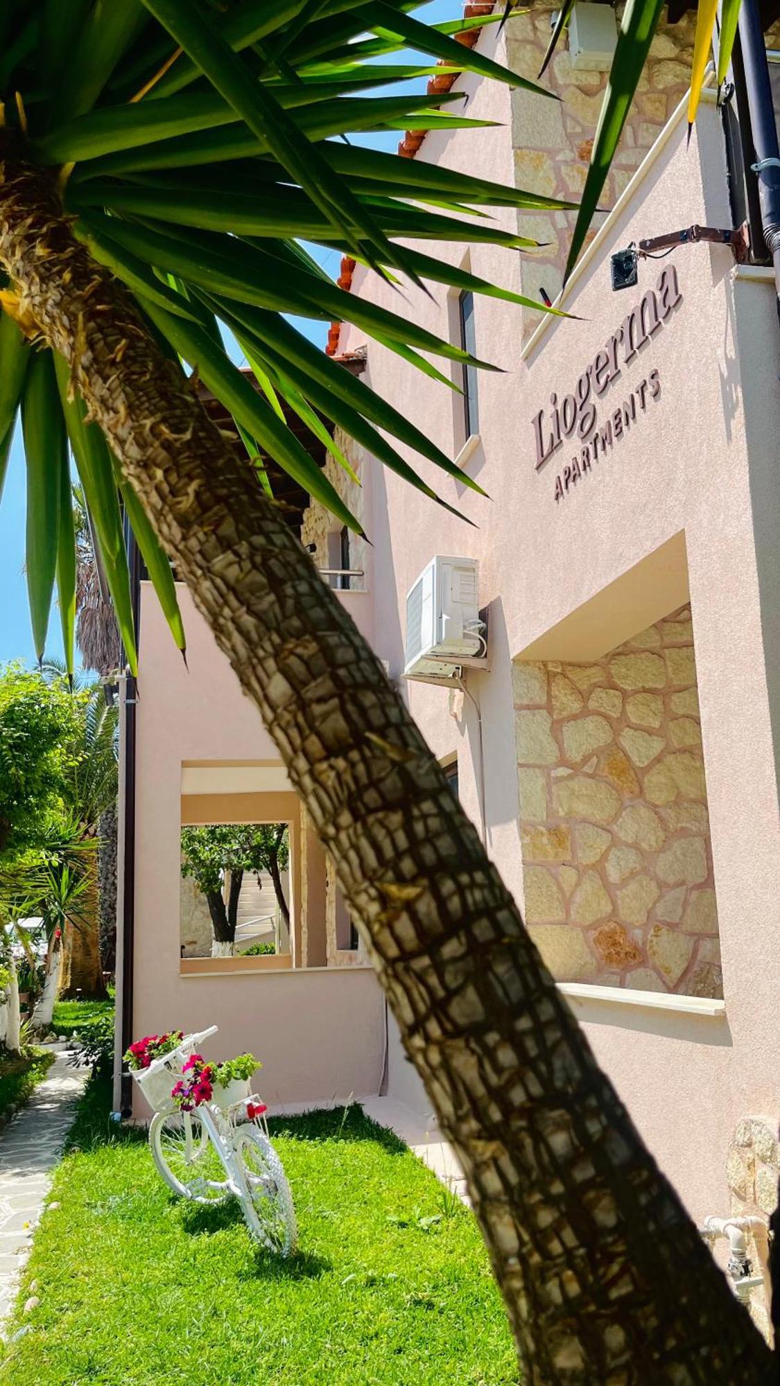 Liogerma Apartments Pefkochori Exterior foto